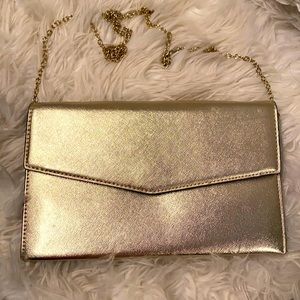 Gold clutch